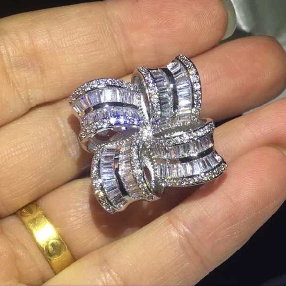 Jewelry - ¥ New Luxury Diamond 925 Sterling Silver Ring